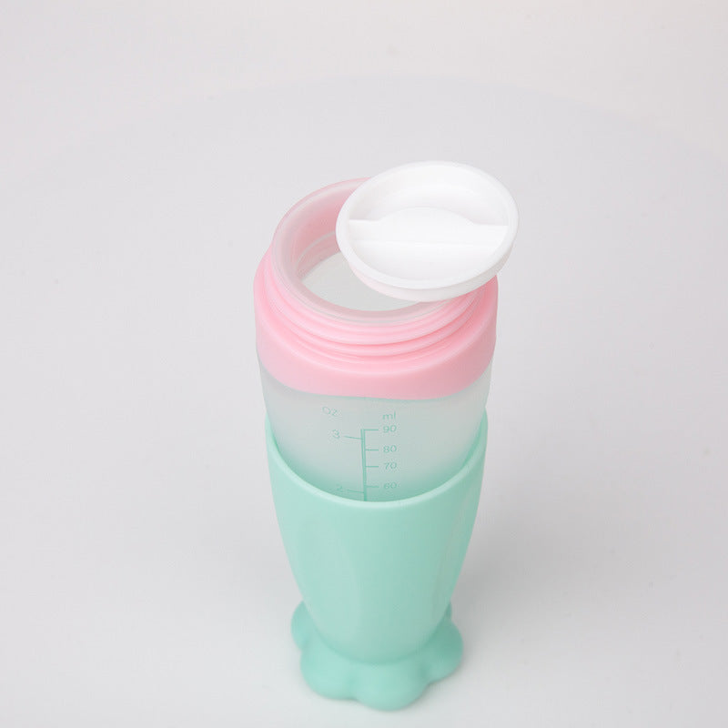 Silicone Baby Rice Cereal Squeeze Feeding Spoon Bottle